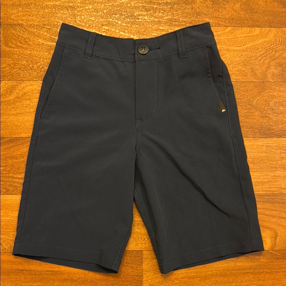 EUC Boys Quiksilver Dry Flight Shorts Sz 7